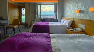 特別室 デラックス ツインルーム 2 ベッドルーム 富士山側 テラス付き, 最上階(34.23平米)