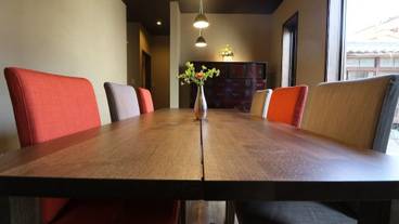 客室内のダイニングエリア / 13