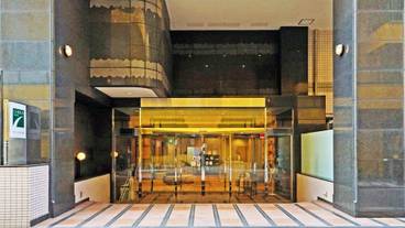 施設の入り口 / 11