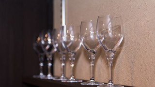 一軒家 (ダブルベット1, シングルベット2, 布団2)