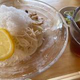 お土産・軽食 やらやら（オミヤゲケイショクヤラヤラ）