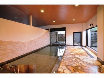 2杯分のズワイガニを堪能！魚料理をたっぷり味わえる3925671