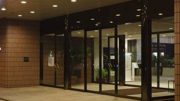 内部エントランス / 2