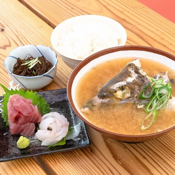 「海の恵  みなとまち店」 料理 98731482 魚汁定食