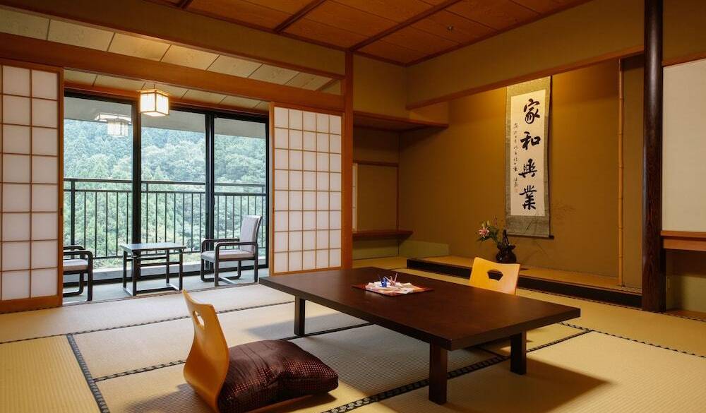 純和風客室一例① / 1