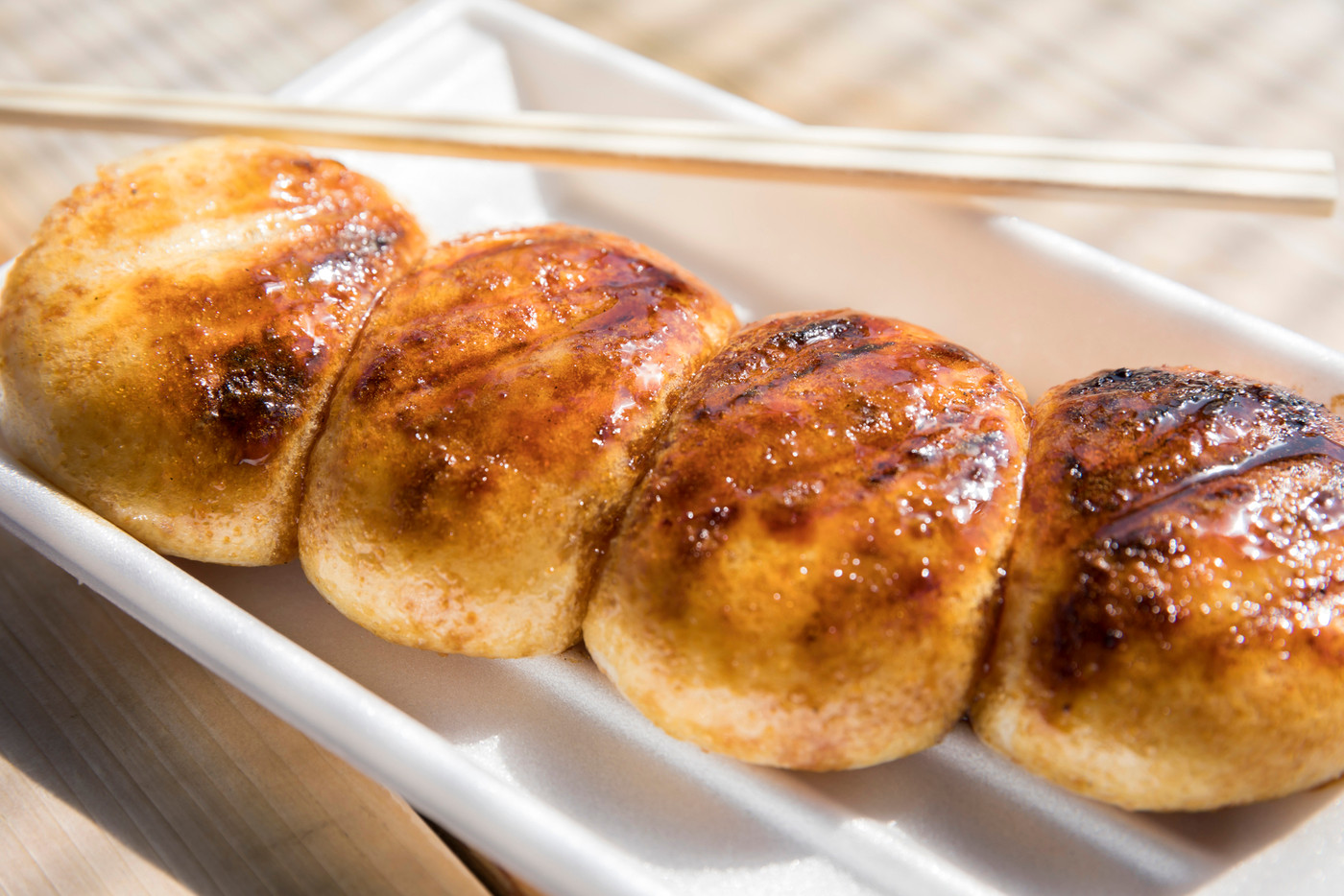 群馬ご当地グルメ　焼きまんじゅう