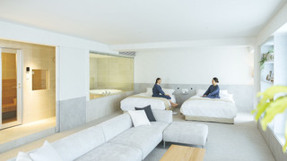 [Royal Suite] プライベートサウナ付 (90㎡) 禁煙