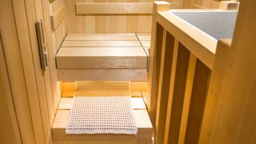 プライべートスパ ソロサウナ① / 2