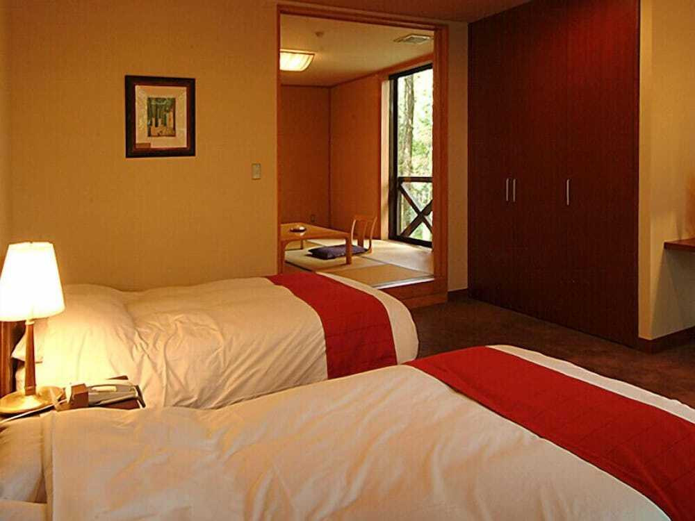 秋田では珍しい温水プール付き！全10室の隠れ宿4070227