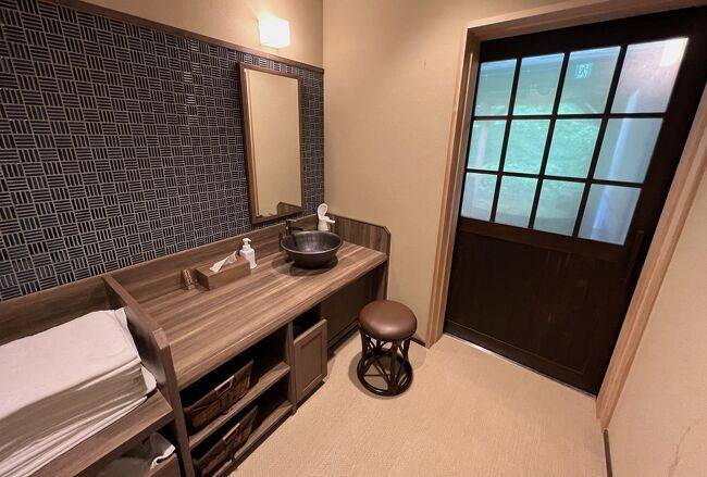 無料貸切風呂／脱衣所一例 / 4