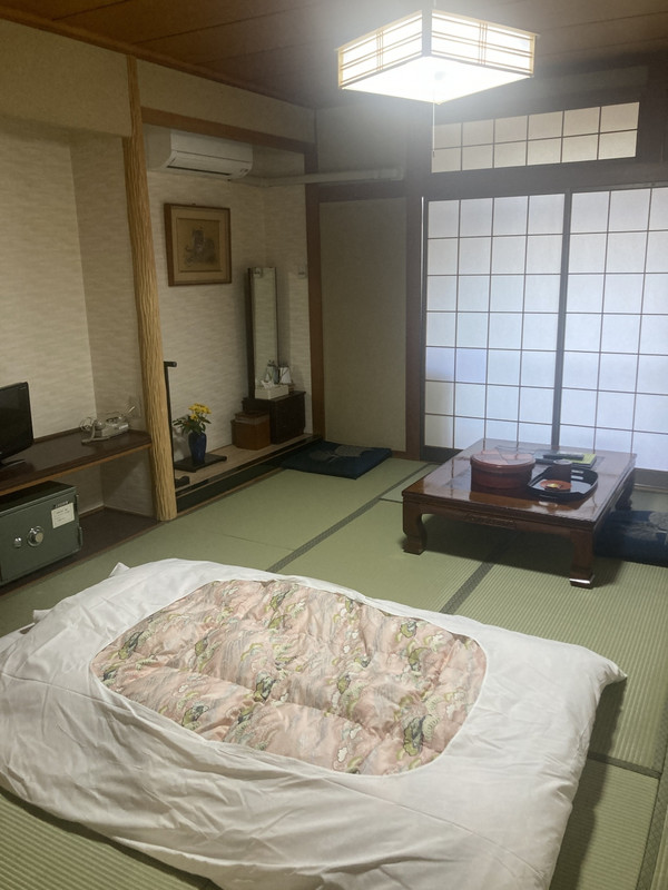 広い和室は寂しい