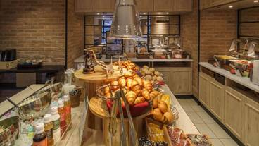 朝食ビュッフェ / 16