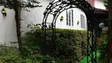 施設の入り口 / 15