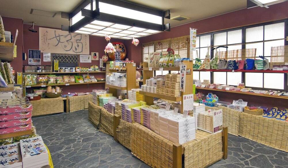 ギフト ショップ / 2