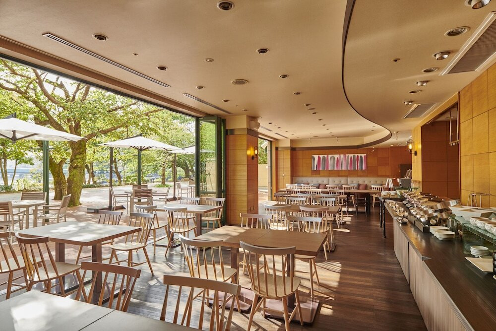 朝食はテラス席がおすすめ♡リバーサイドに佇むホテル4246416