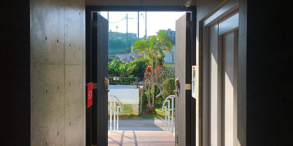 内部エントランス