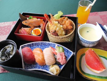 大きなプールに大はしゃぎ!天然温泉リゾートホテル3659132