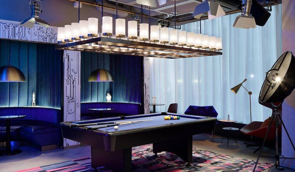 W XYZ Barで
乾杯！ / 3