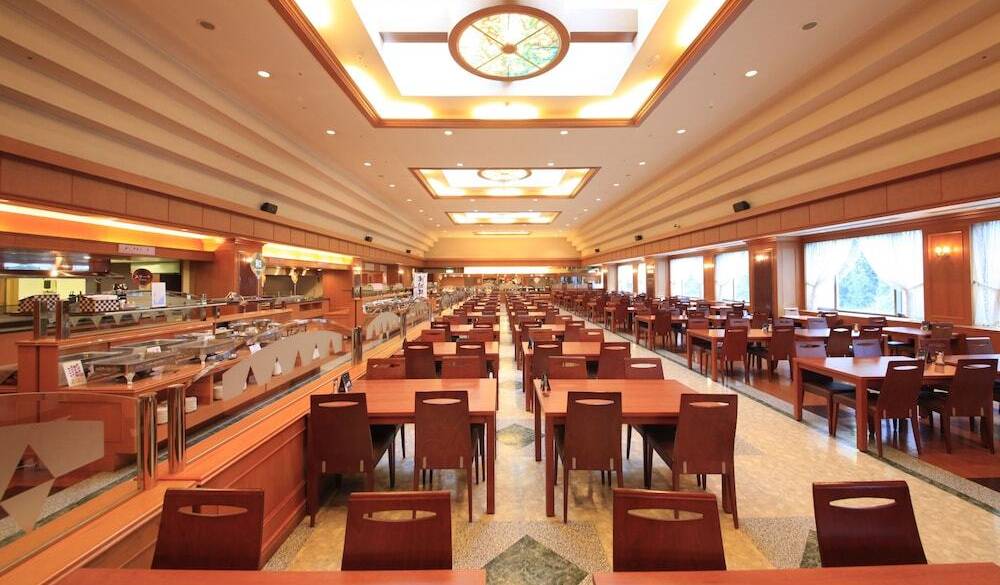 ビュッフェ会場 リバティ / 4