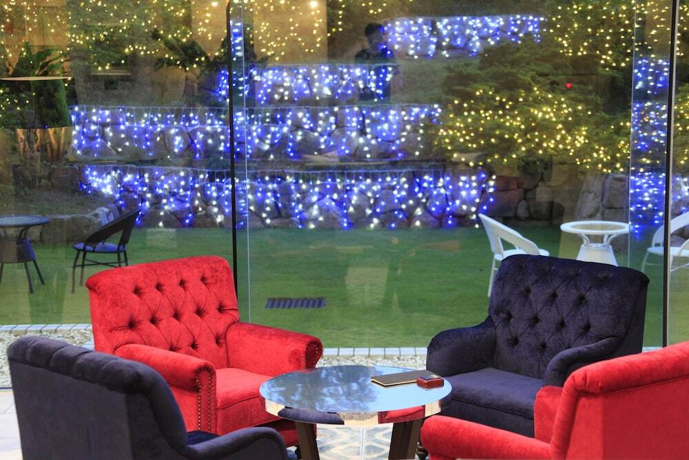 ロビーラウンジ