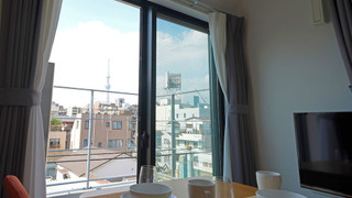 ファミリー 4 人部屋 バルコニー シティビュー 禁煙  (5F)