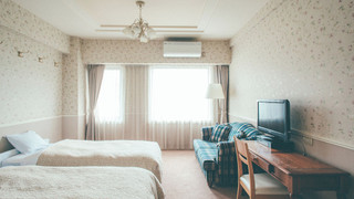 コネクティングルーム 5名以上の場合エクストラベッド付 (禁煙)