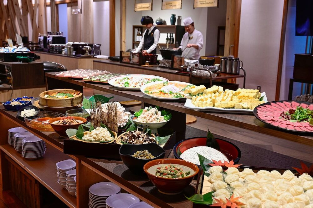 旬の味わいを楽しめる食事はビュッフェスタイル3490533