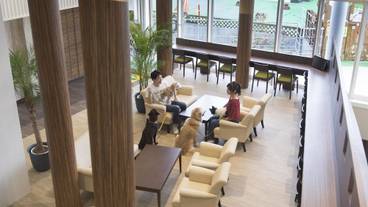 内部エントランス / 2