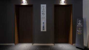 エレベーター / 1