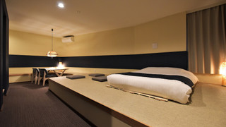 ラグジュアリー スタジオスイート ベッド (複数台) 禁煙 冷蔵庫 & 電子レンジ