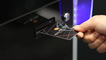 チェックイン / チェックアウト キオスク / 3