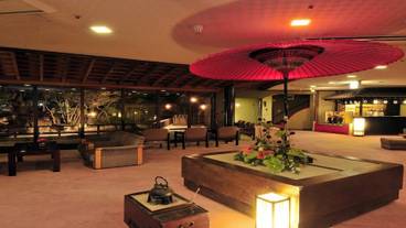 ロビー応接スペース / 3