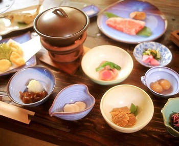 明治元年の創業、山形牛と山の恵みをいただく温泉宿3638812