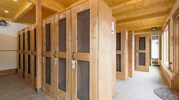 施設内の設備 / 12