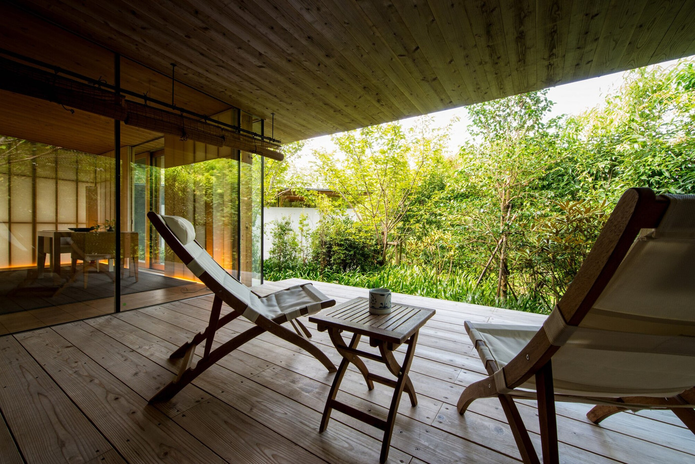 自然に囲まれたヴィラで、香り高い薪き火料理を味わう3652018