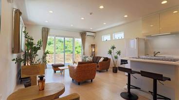 客室内のダイニングエリア / 4