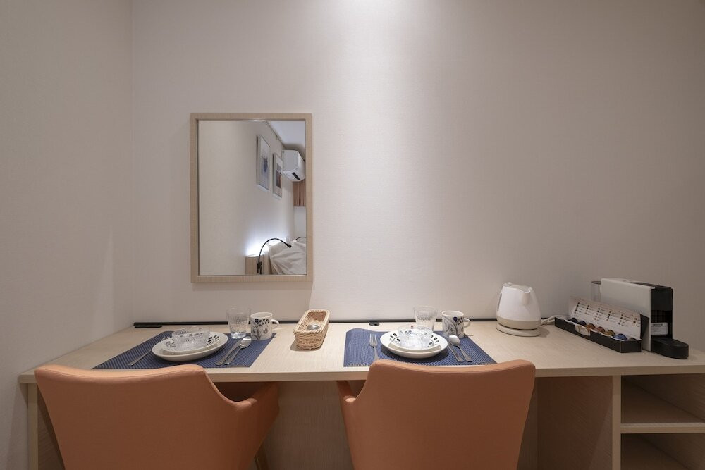 客室内のダイニングエリア