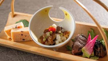 食事・飲み物 / 8