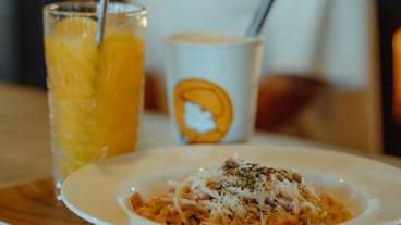 食事・飲み物 / 9