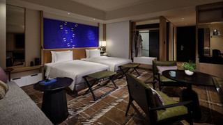 プレミアム ルーム ベッド (複数台) (2 Twin Beds with Sofa Bed)