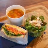 ダイス デリ&サンドウィッチ 六角店（ダイスデリアンドサンドイッチ）