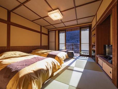 四万温泉 柏屋旅館 / 1