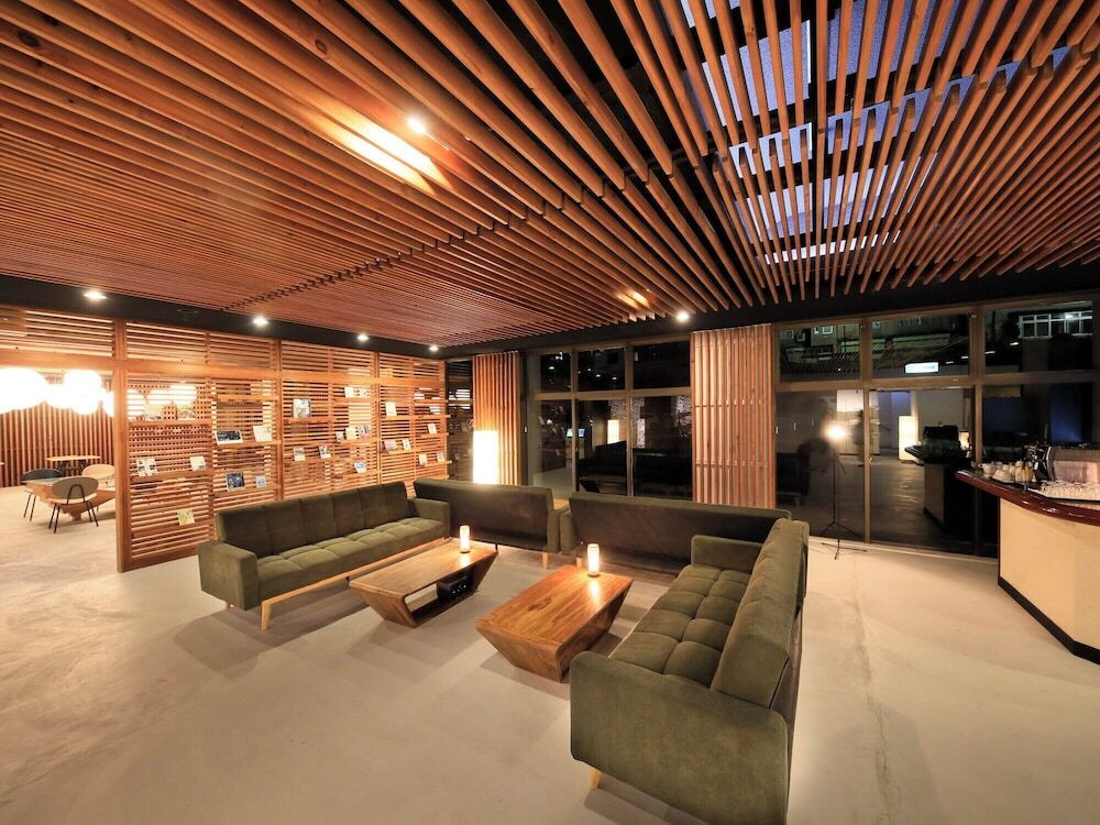 ロビーラウンジ