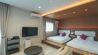 スーペリア スタジオ