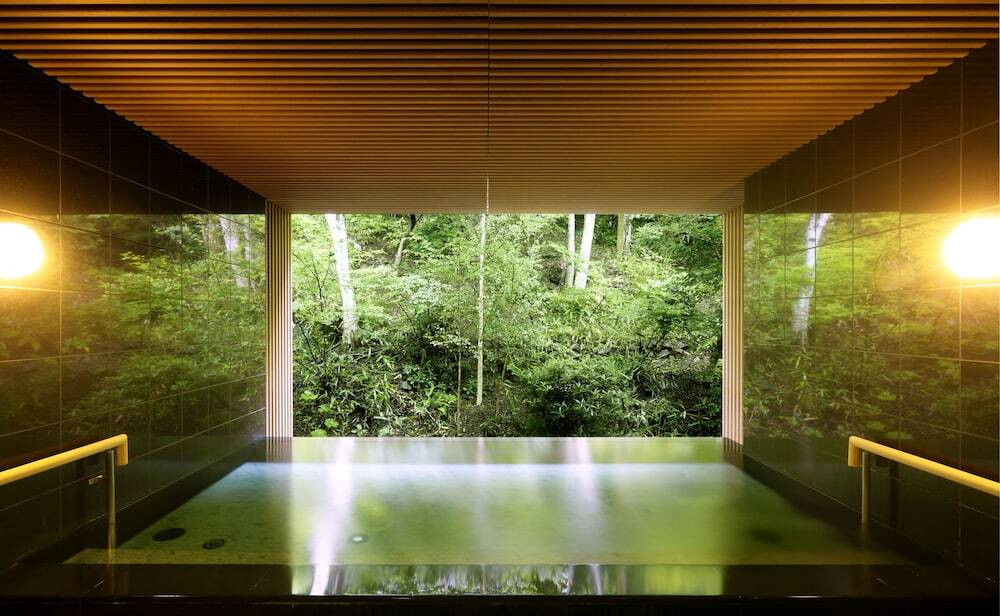 庭園大浴場 湧泉①