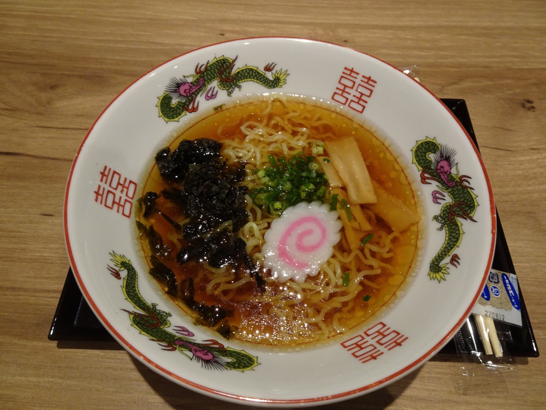 名物　夜鳴きそば