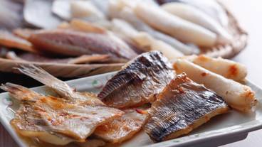 朝食バイキングの魚料理 / 12