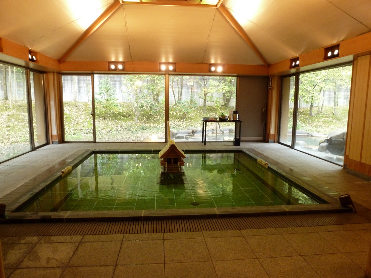 ちょっと大人の旅を楽しみたい時のリッチなお宿3627609