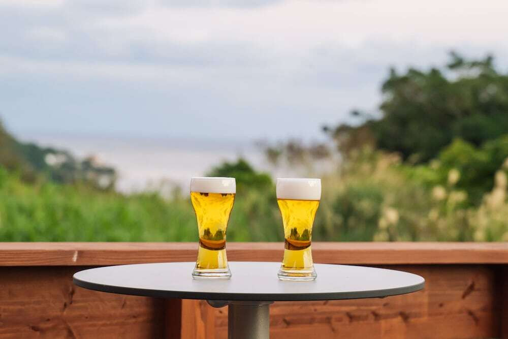 プールサイドバー