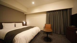 モデレート クイーンルーム